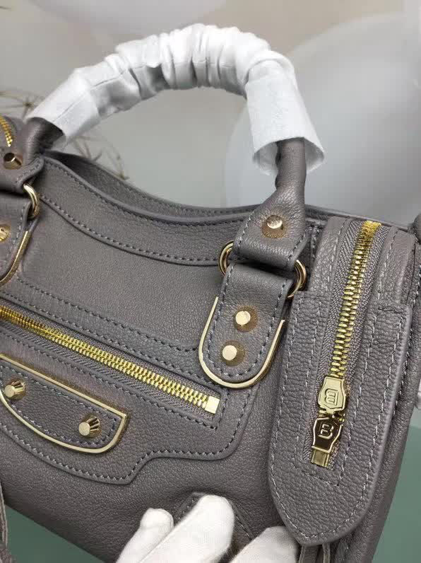 BALENCIAG巴黎世家 原版義大利進口山羊皮 小金釘 單肩斜挎包  BL1128